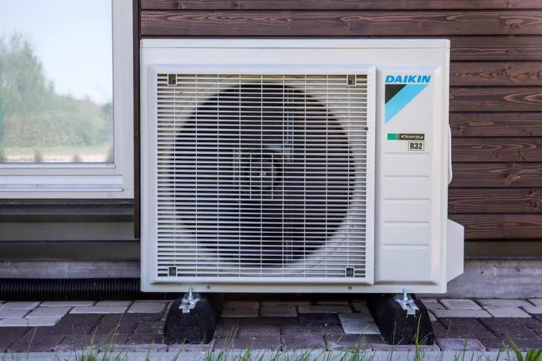 Entreprise pour installation de climatisation murale réversible Daikin, Aubagne, SAS DAVID FROID
